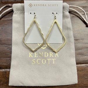 Kendra Scott Sophee Drop Earrings - Gold